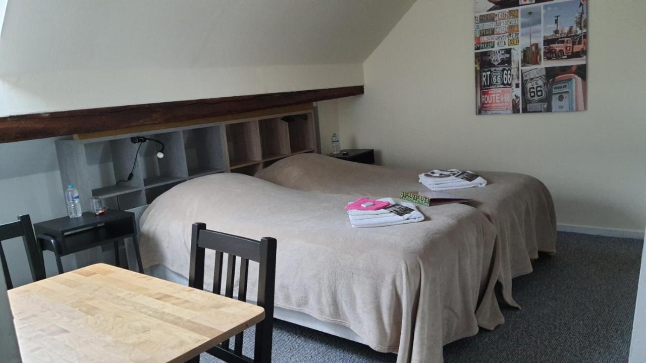 Bed and Breakfast La Fermette Blanche Nadrin Екстер'єр фото