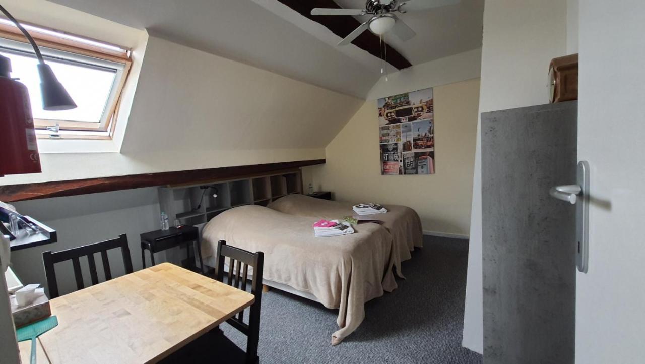 Bed and Breakfast La Fermette Blanche Nadrin Екстер'єр фото