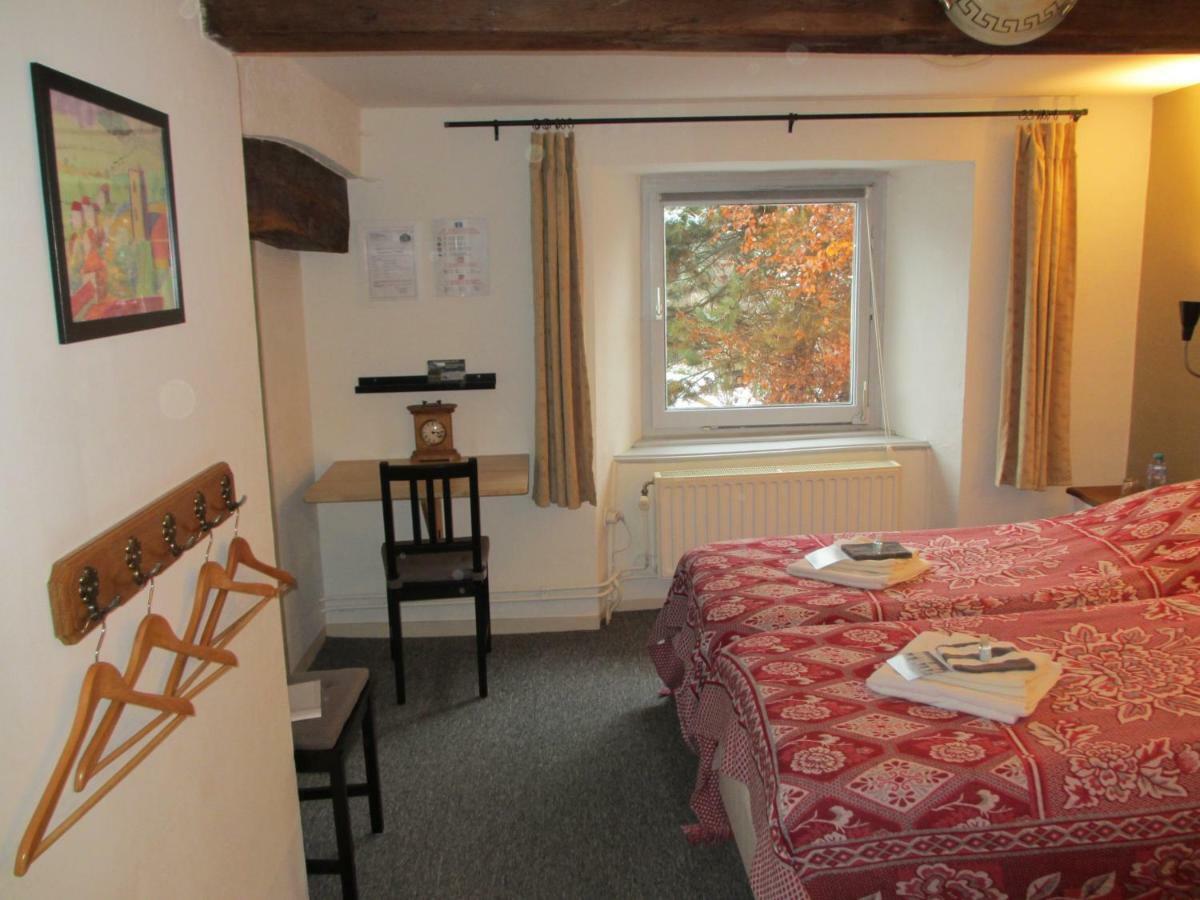 Bed and Breakfast La Fermette Blanche Nadrin Екстер'єр фото